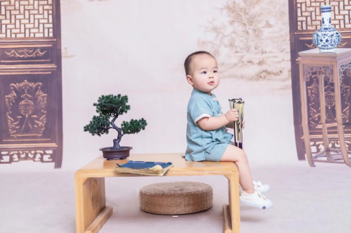 迁安市蜡笔小新美伢怀孕